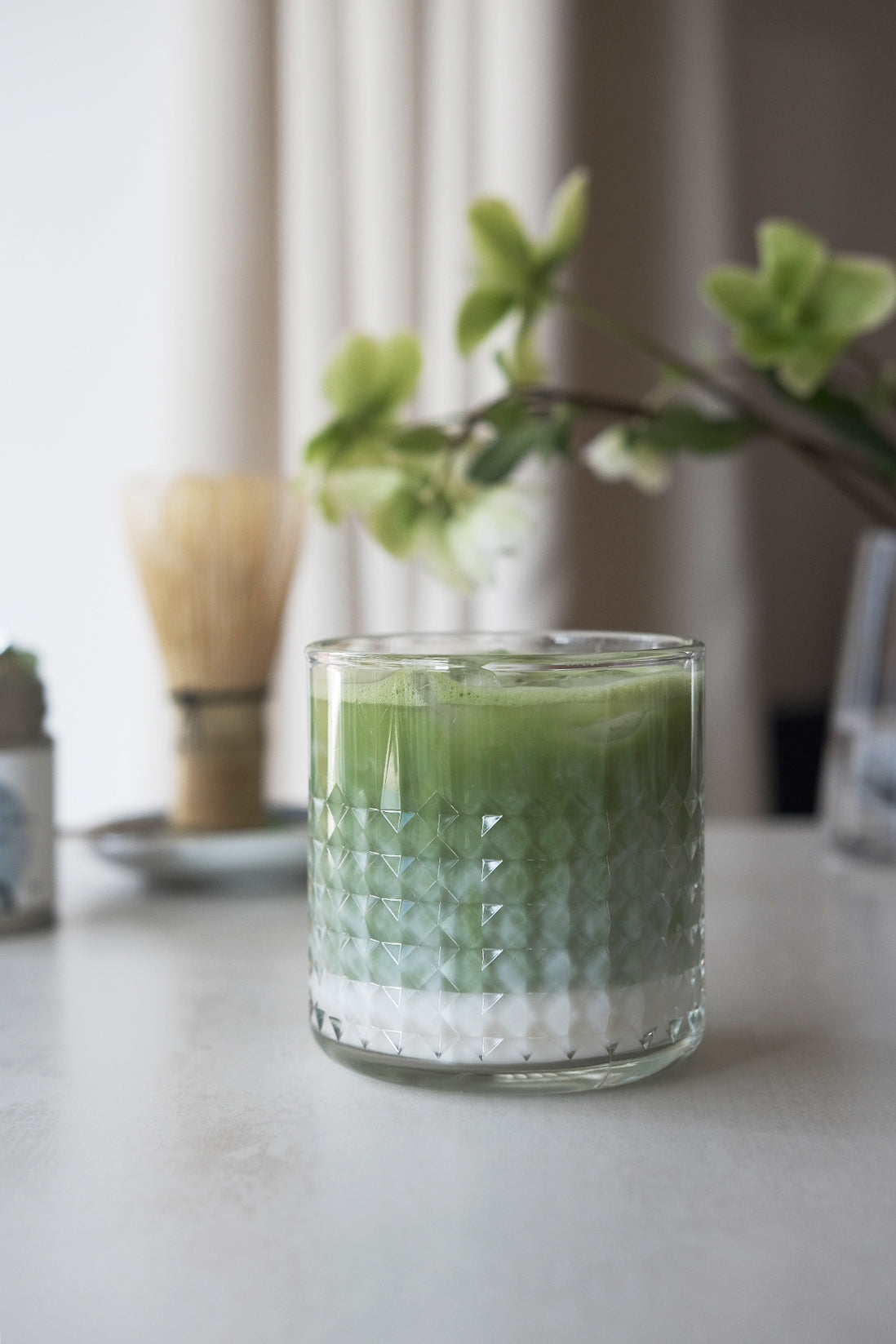 ice matcha latte arbatos puodelis